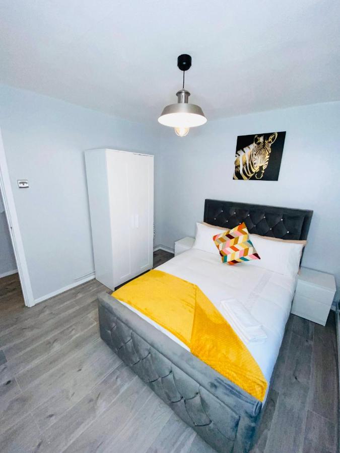 Bright, Spacious, Modern Interior Decor 2 Bedrooms Apartment With Amazing Views London Exterior foto