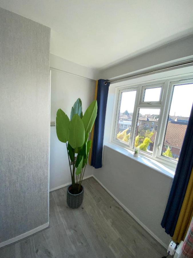Bright, Spacious, Modern Interior Decor 2 Bedrooms Apartment With Amazing Views London Exterior foto